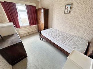Bedroom- click for photo gallery
